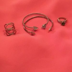 Gold layering braclet and ring bundle